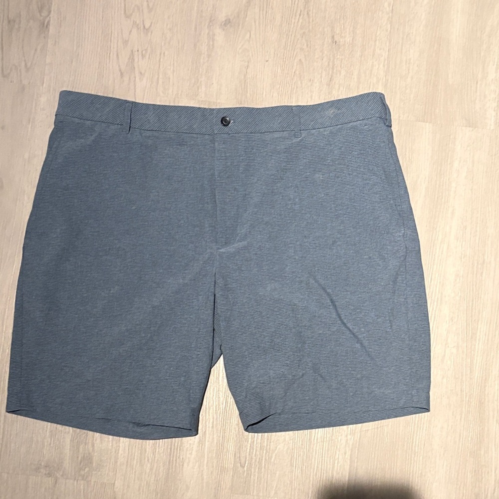 Walter Hagen Men's Flat-Front Stretch Shorts in Slate